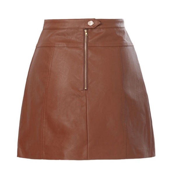 Faux leather mini skirt in brown - Picture 2 of 6